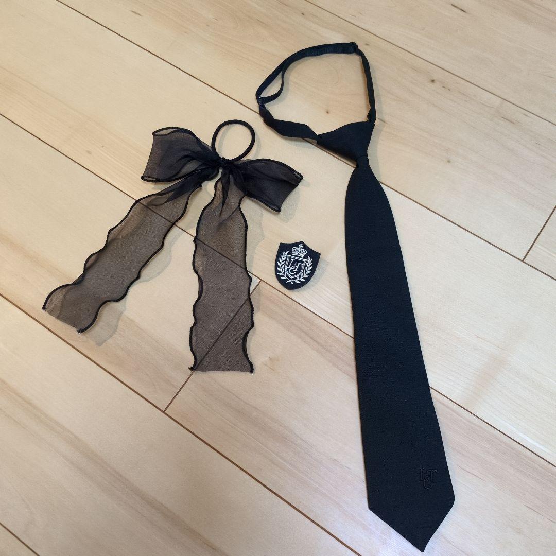 ラブトキシック(Lovetoxic)卒服エンブレム付セットアップ、サイズМ150