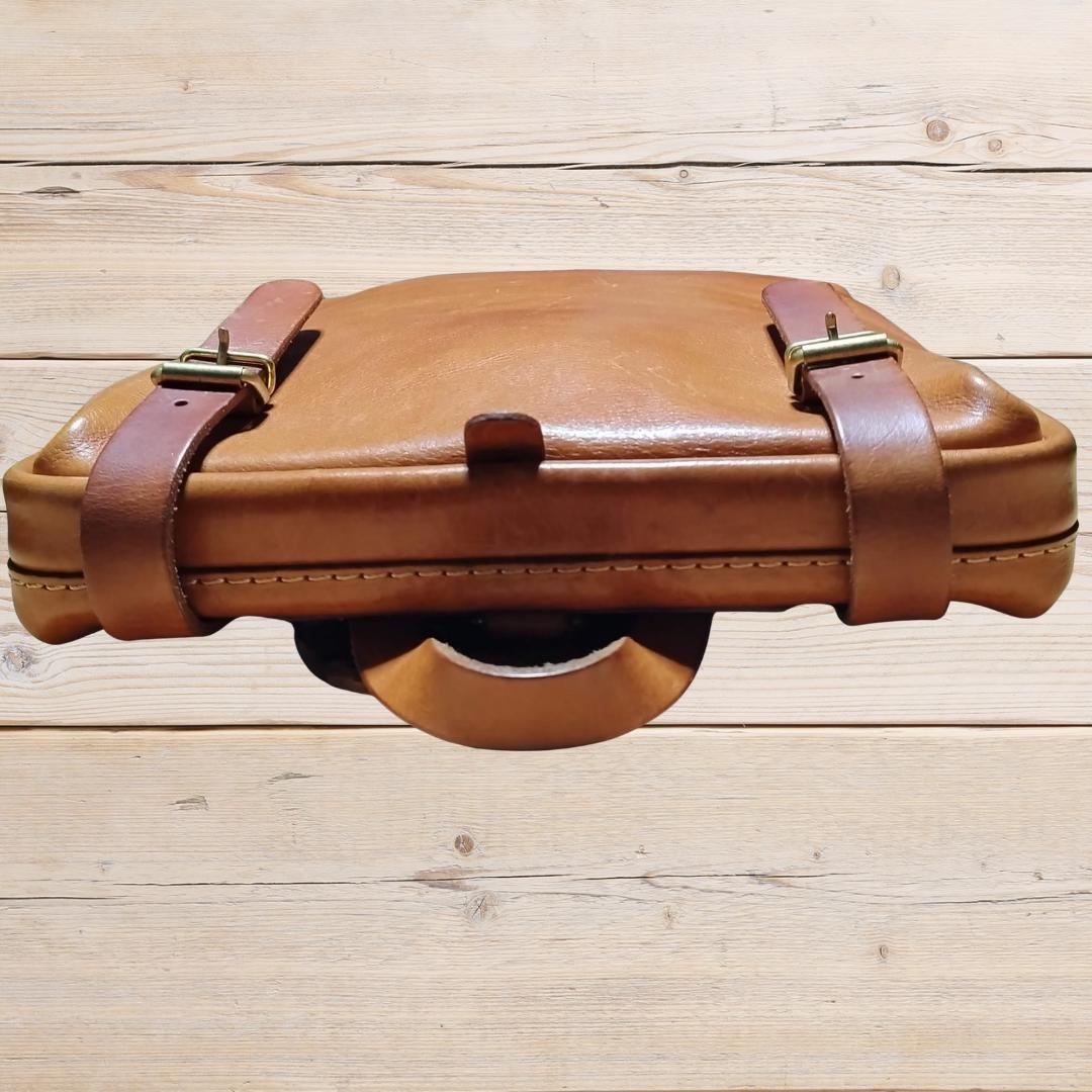 HERZ ラックスリュック・(R-143) N Big肩当て付き キャメル