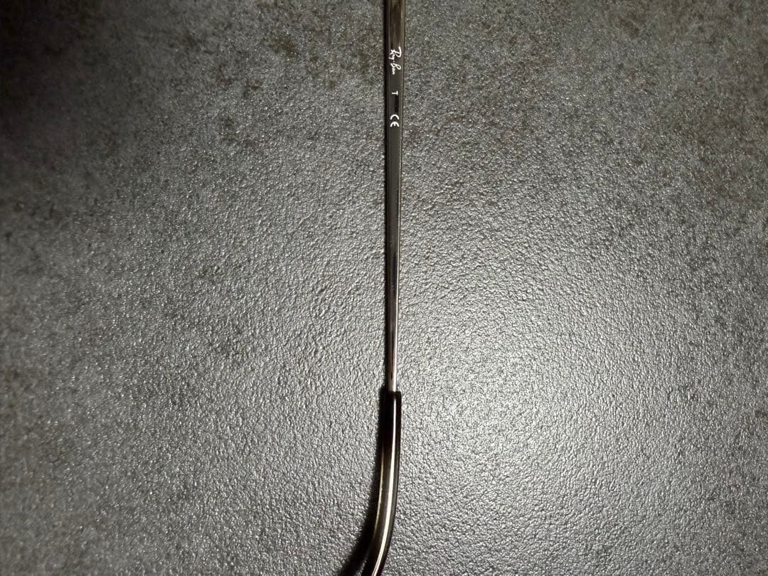 Ray-Ban シルバーラウンドサングラス　アッシュグレー