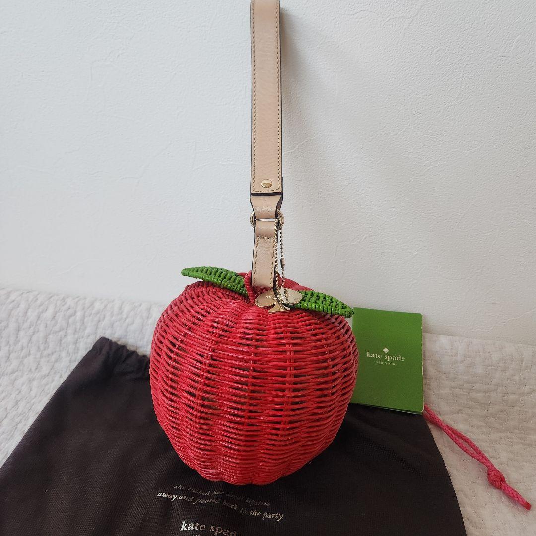 ケイトスペードニューヨーク　りんご　リンゴ　かごバッグ　立体　カゴ