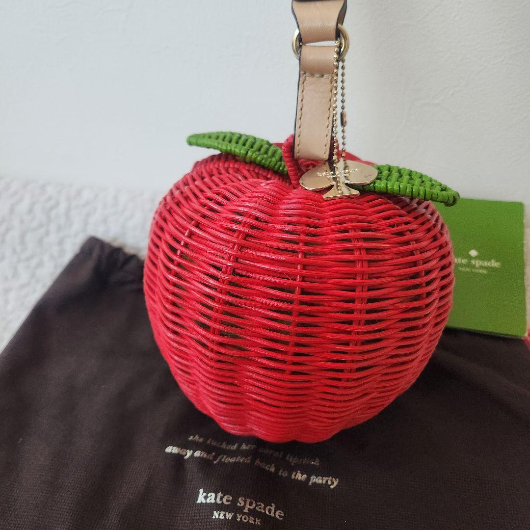 ケイトスペードニューヨーク　りんご　リンゴ　かごバッグ　立体　カゴ