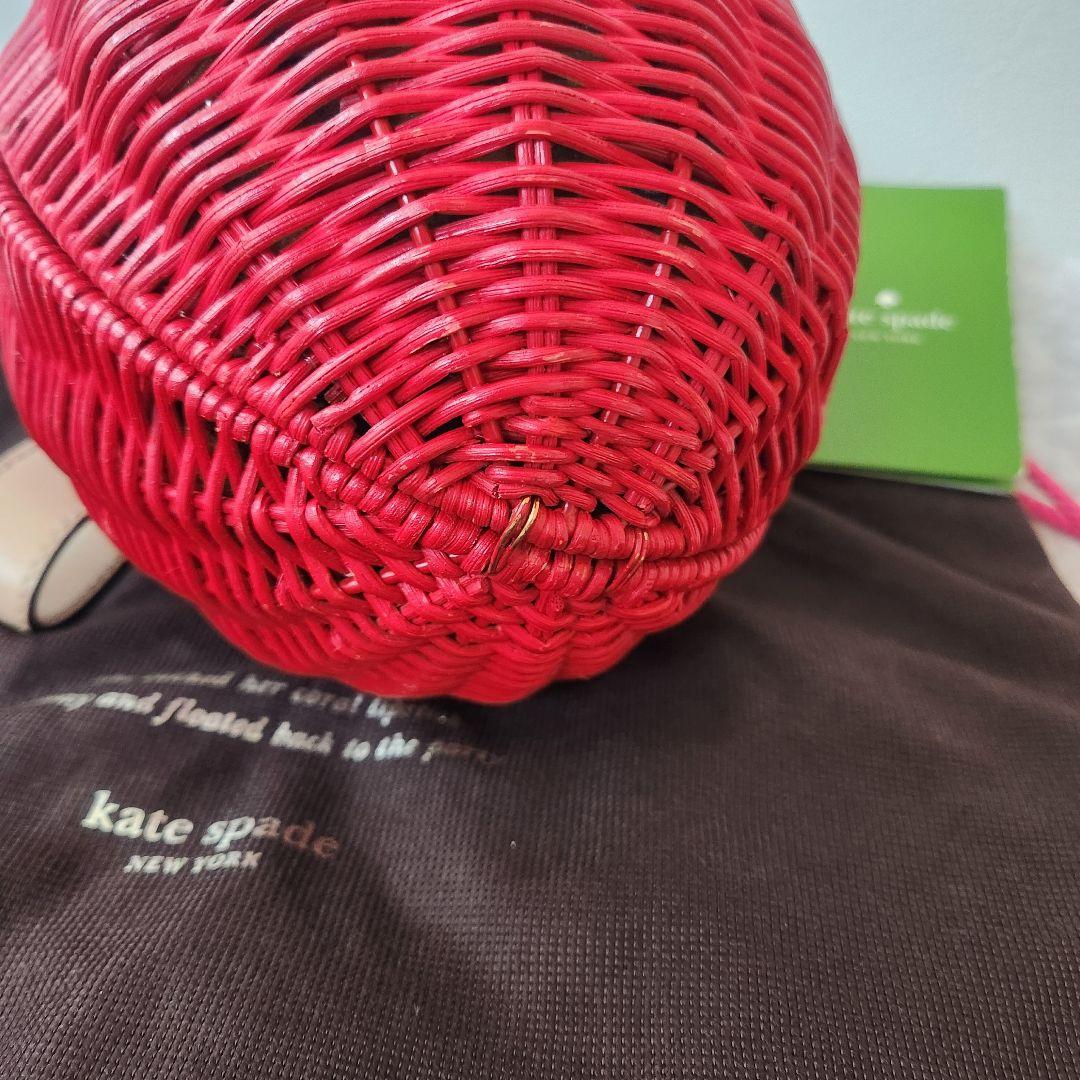 ケイトスペードニューヨーク　りんご　リンゴ　かごバッグ　立体　カゴ
