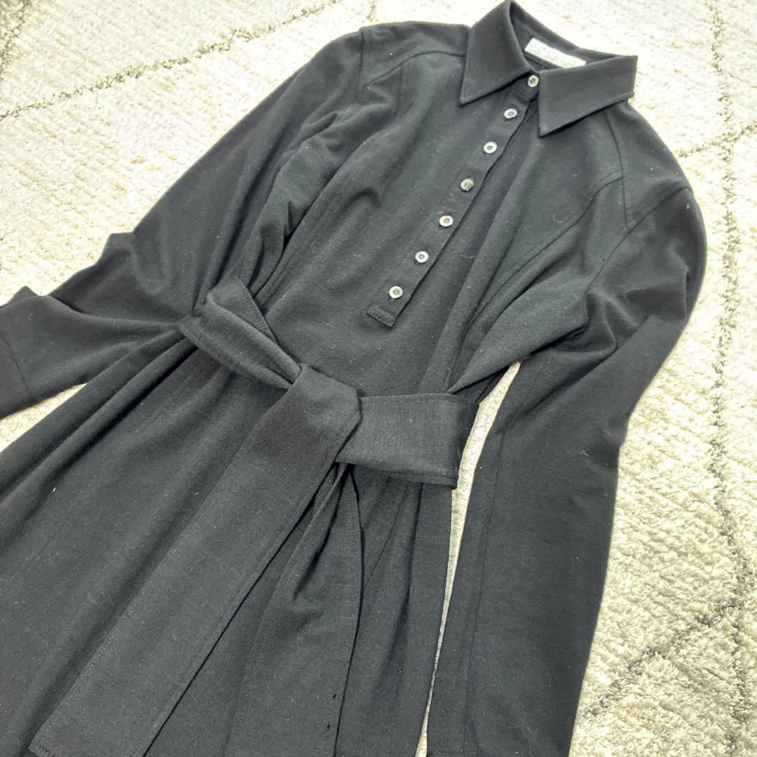 DAMA collection 長袖襟付き　ウールワンピース　黒