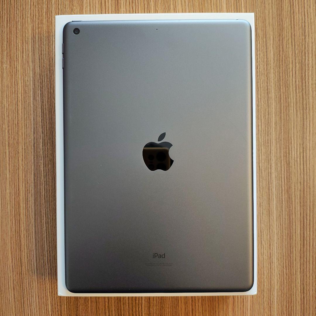 iPad (第9世代)Wi-Fi 256GB （おまけ付き）