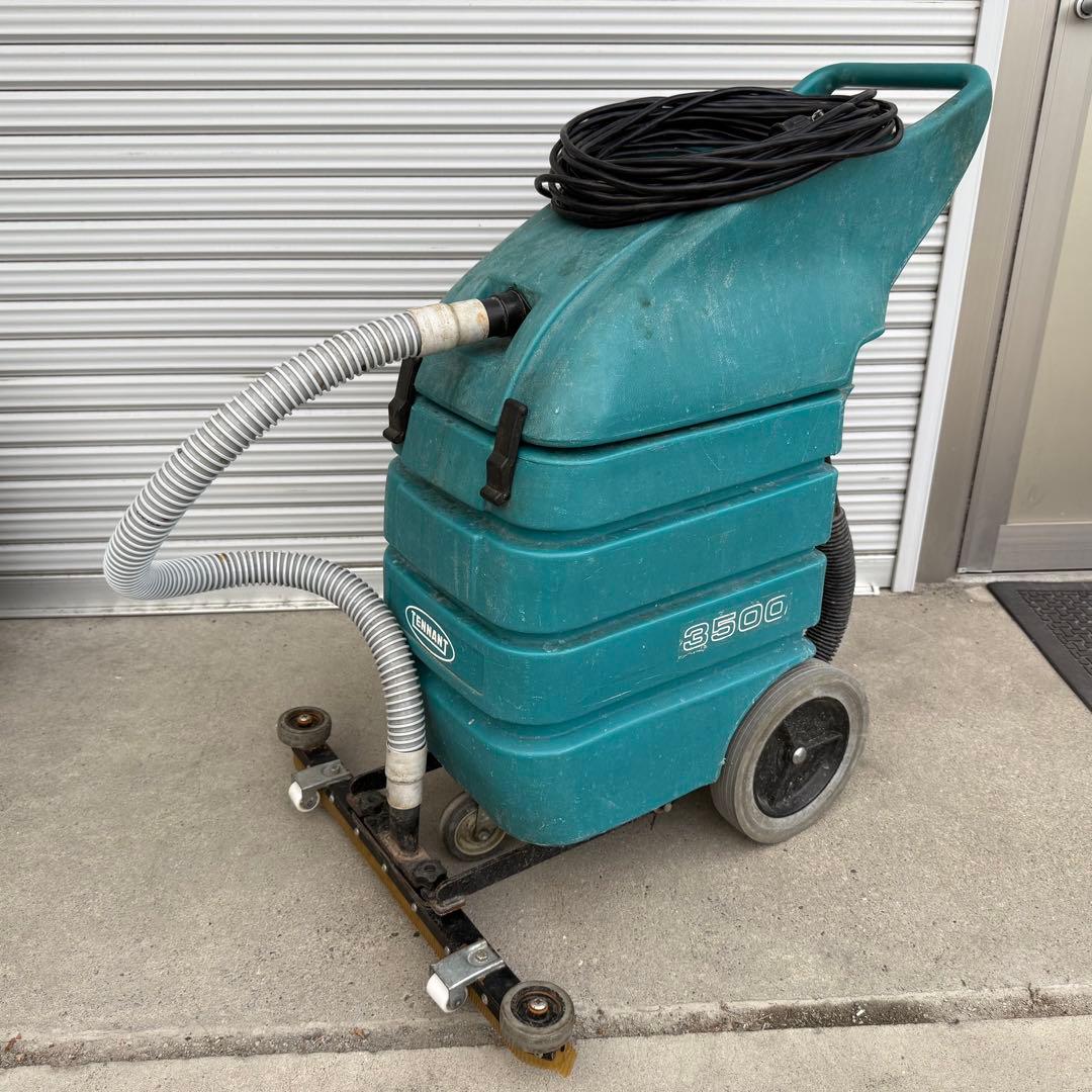 テナント社製　ウェットバキューム　コード式