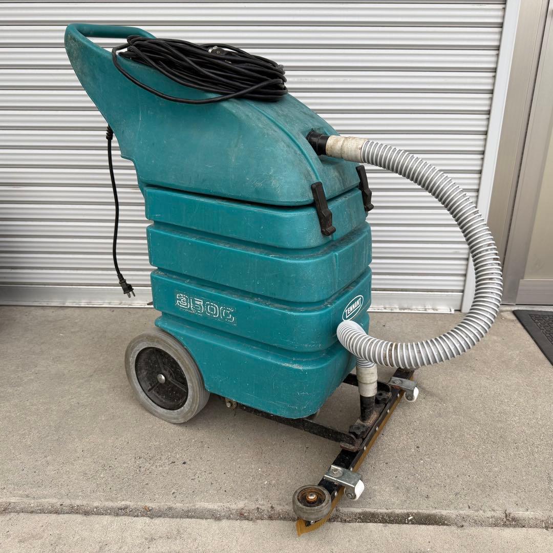 テナント社製　ウェットバキューム　コード式