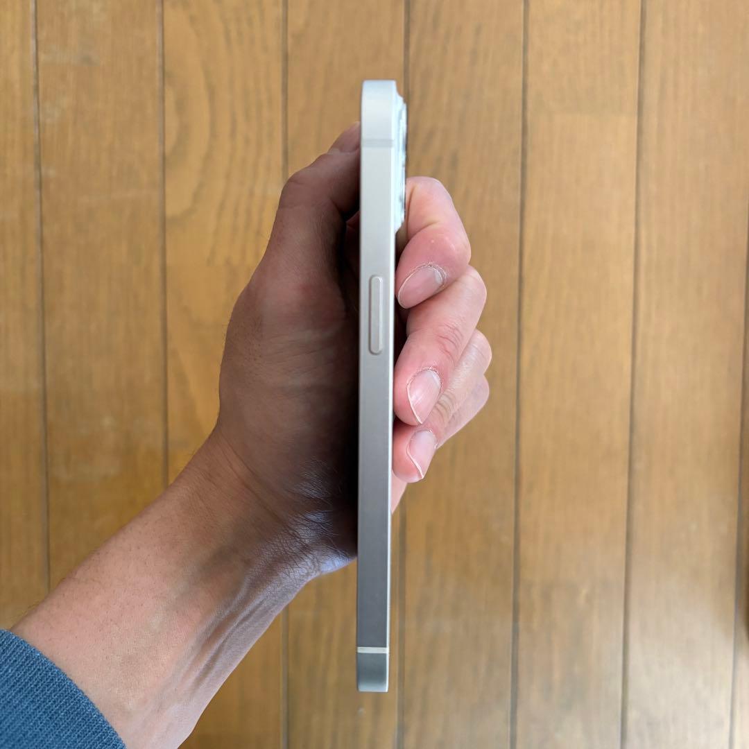 美品 iPhone13 128GB SIMフリー スターライト ケーブル付き