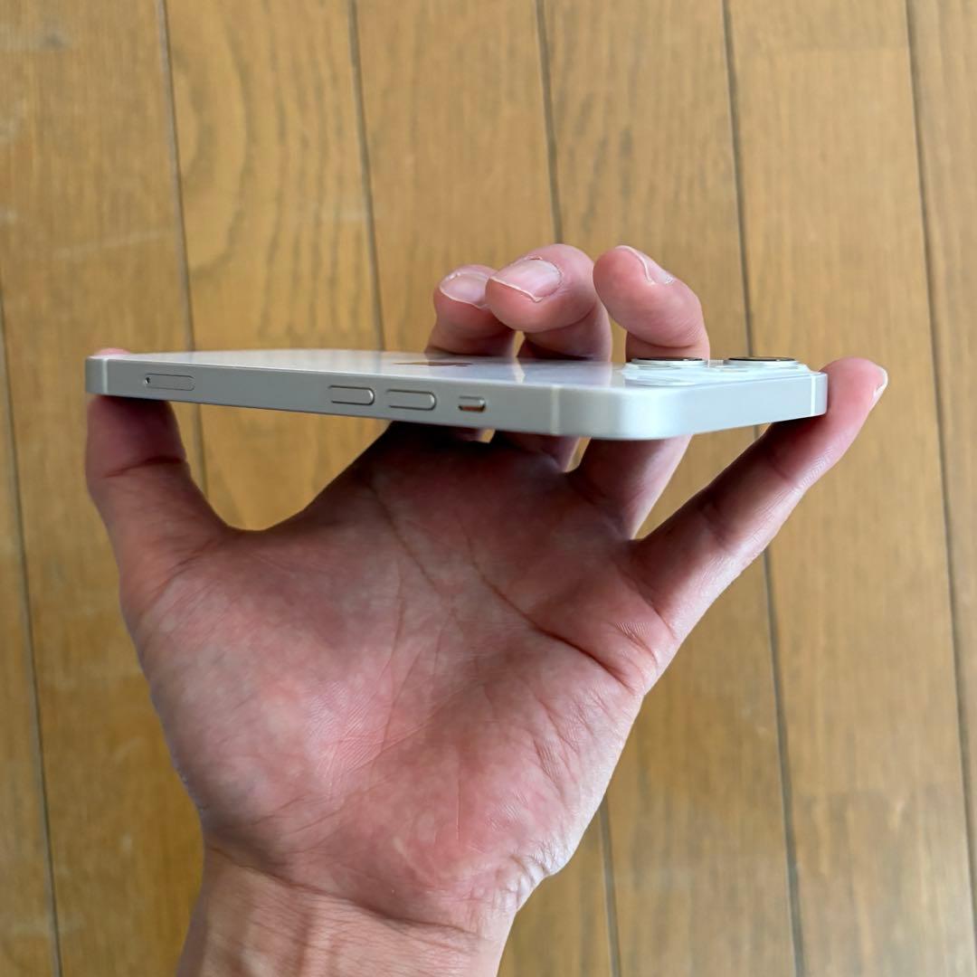 美品 iPhone13 128GB SIMフリー スターライト ケーブル付き