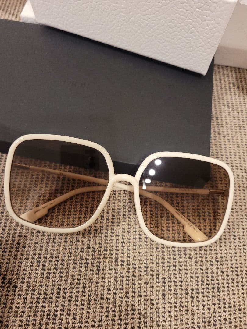 diorサングラス 新作