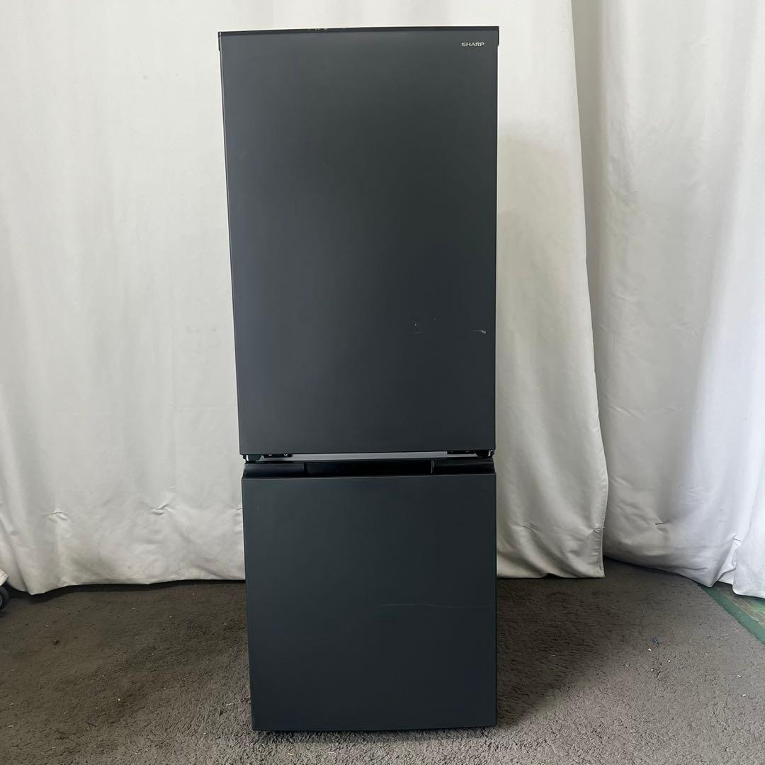 117⭕️冷蔵庫　シャープ　一人暮らし　24年　小型　安い　設置無料