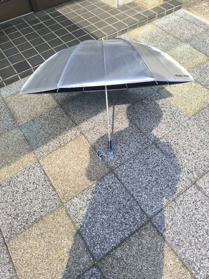 SPACECOOL日傘　熱を宇宙に逃がすスペースクール日傘