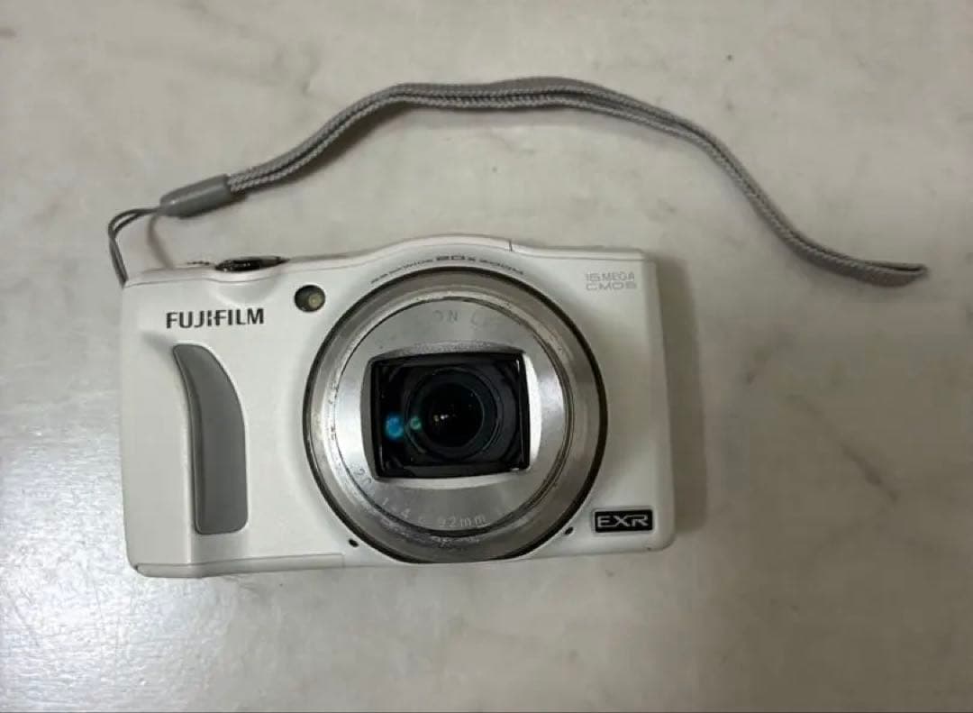 FUJIFILM デジタルカメラ FINEPIX F800EXR ホワイト
