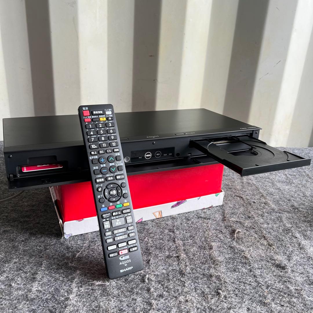 E71美品✨　シャープ 1TB ブルーレイレコーダー AQUOS 2番組同時録画