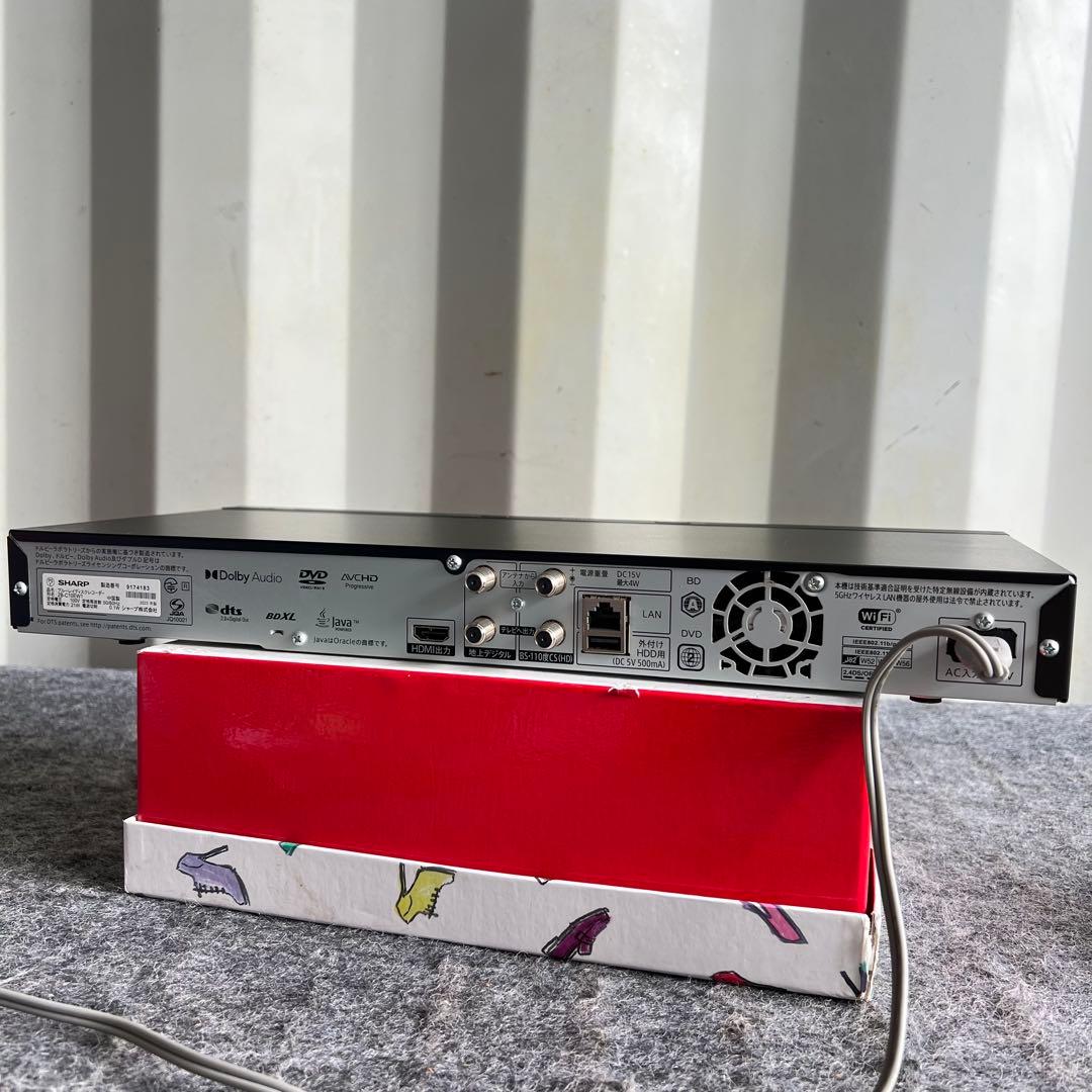 E71美品✨　シャープ 1TB ブルーレイレコーダー AQUOS 2番組同時録画