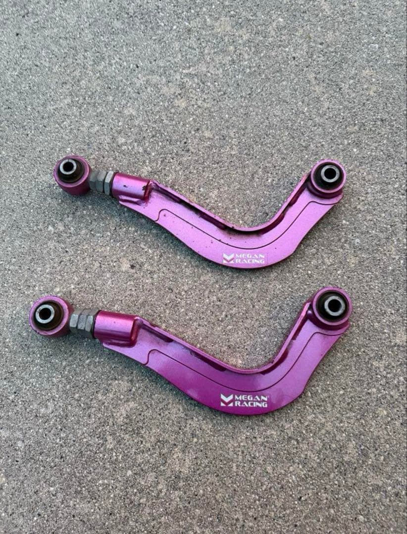 メーガン アッパーアーム