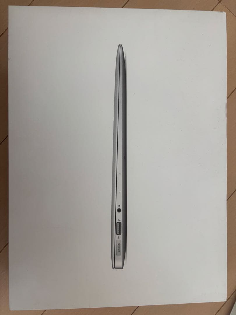 Apple MacBook Air (13インチ, Mid 2013)