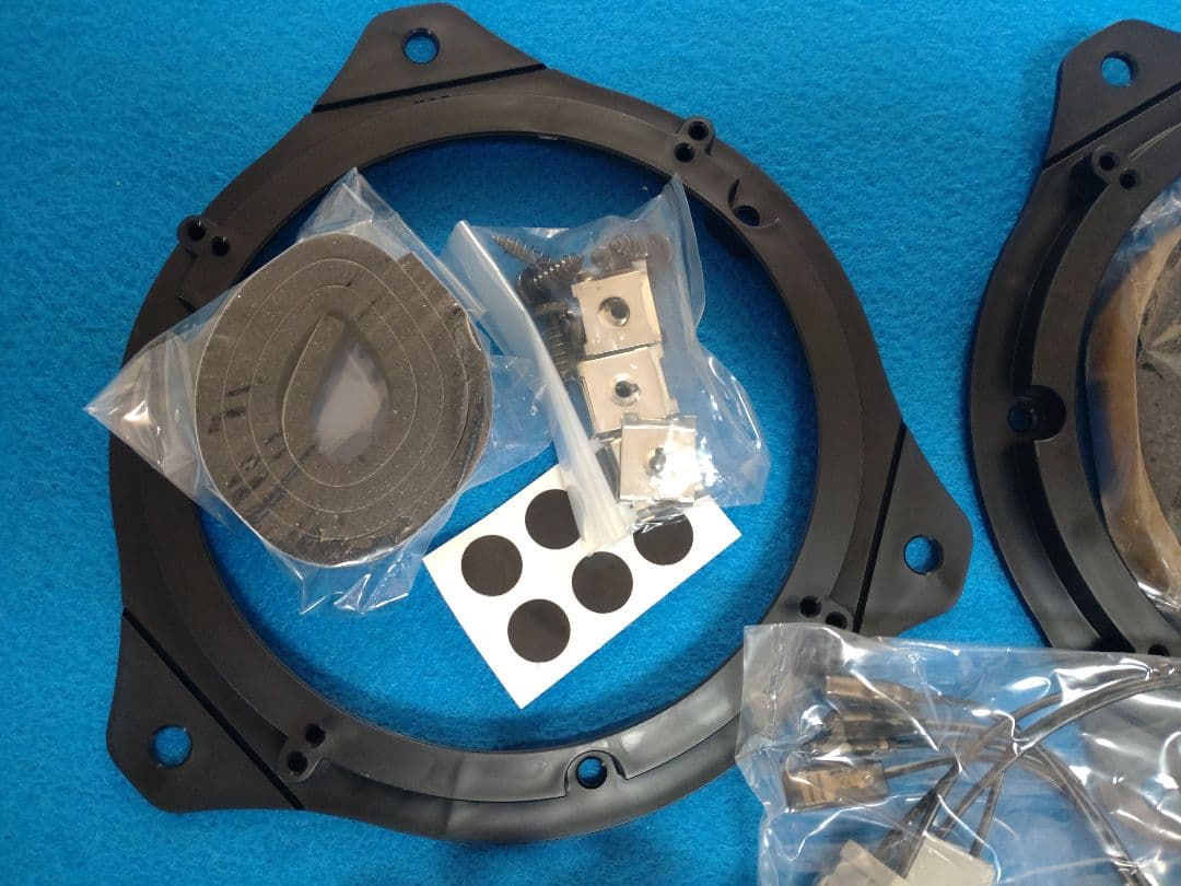 ⑨スズキ エブリイワゴン(DA64W)社外フロント/リヤスピーカー新品 送料込