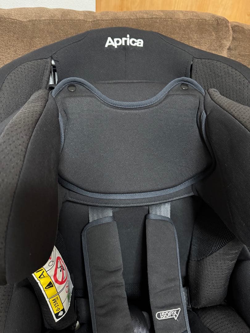 アップリカ　チャイルドシート　フラディアグロウ　セーフティプラス　ブラック