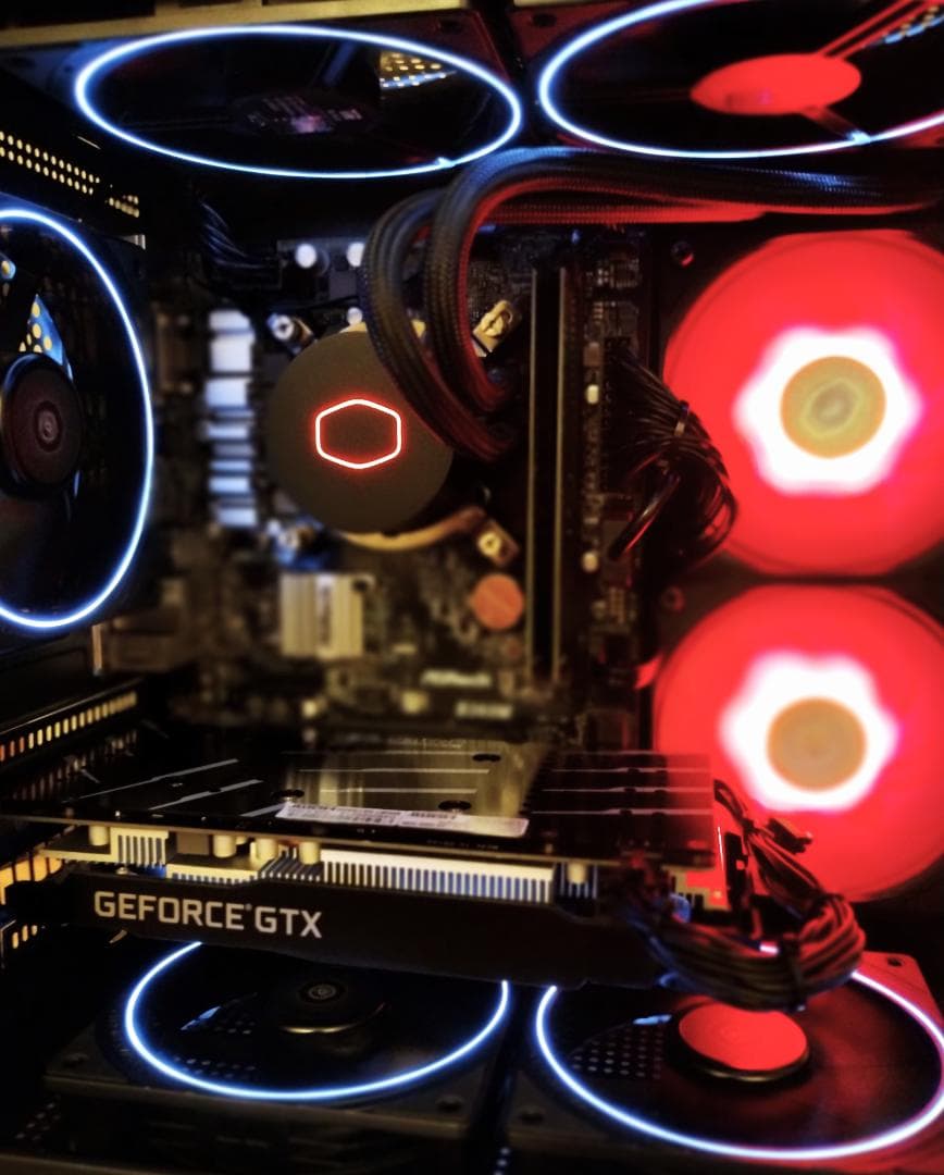 ゲーミングPC/i7 8700/GTX1660Ti/16G/SSD512G/水冷