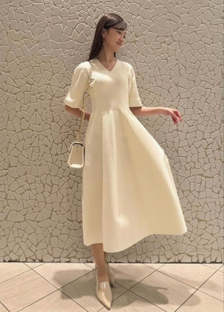 Vネックホールガーメントワンピース アイボリー 38 セルフォード