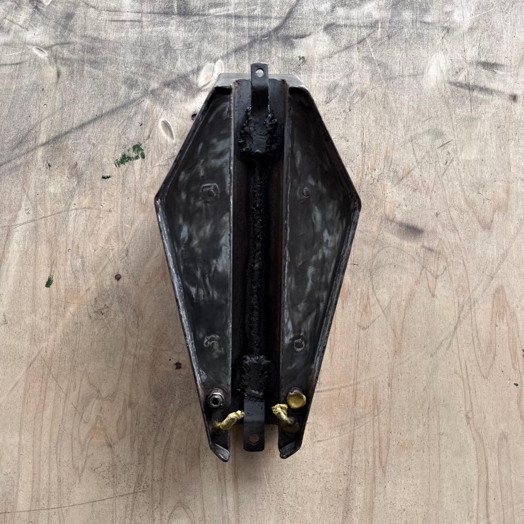 コフィンタンク　塗装無し