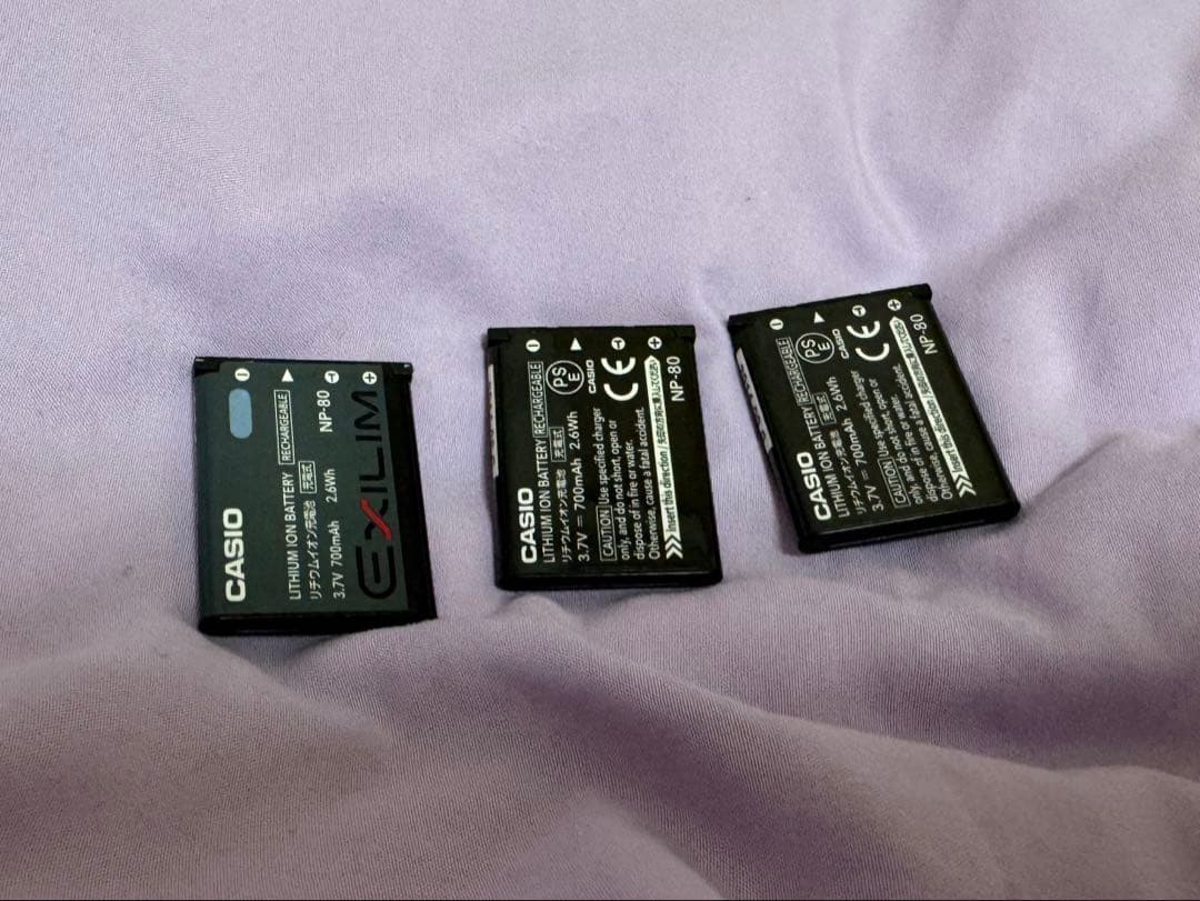 CASIO カメラ　EX-Z550 ピンク コンデジ