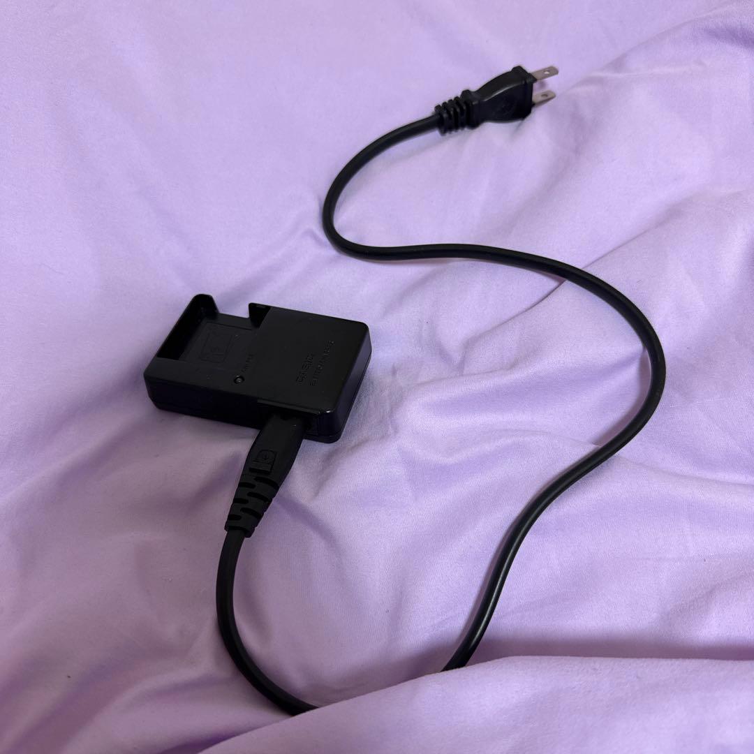 CASIO カメラ　EX-Z550 ピンク コンデジ