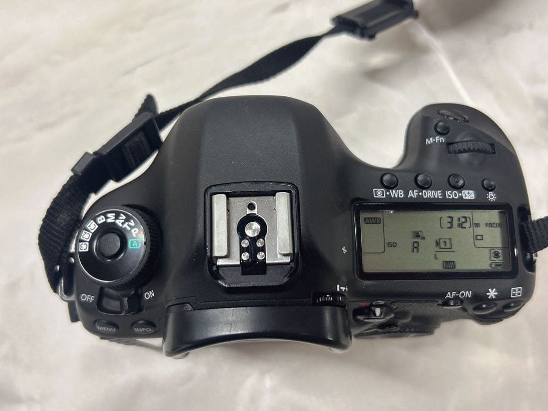 Canon EOS 5D Mark III + レンズ2本 + アクセサリー