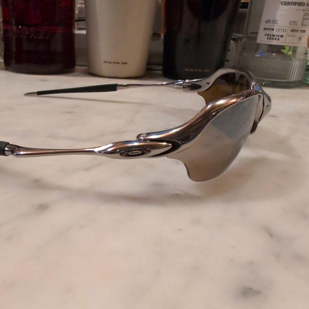 Oakley サングラス ブラウンレンズ シルバーフレームチタンカラーレンズ