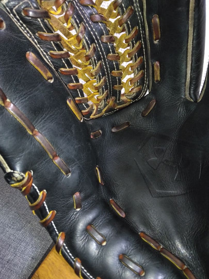 UNDER ARMOUR　硬式内野手用　 松田モデル