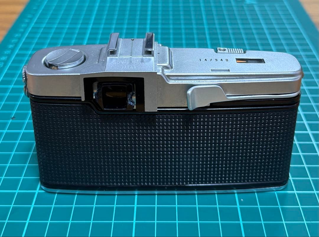 フィルムカメラ OLYMPUS PEN F G.Zuiko Auto-S 1:1.4 40mm