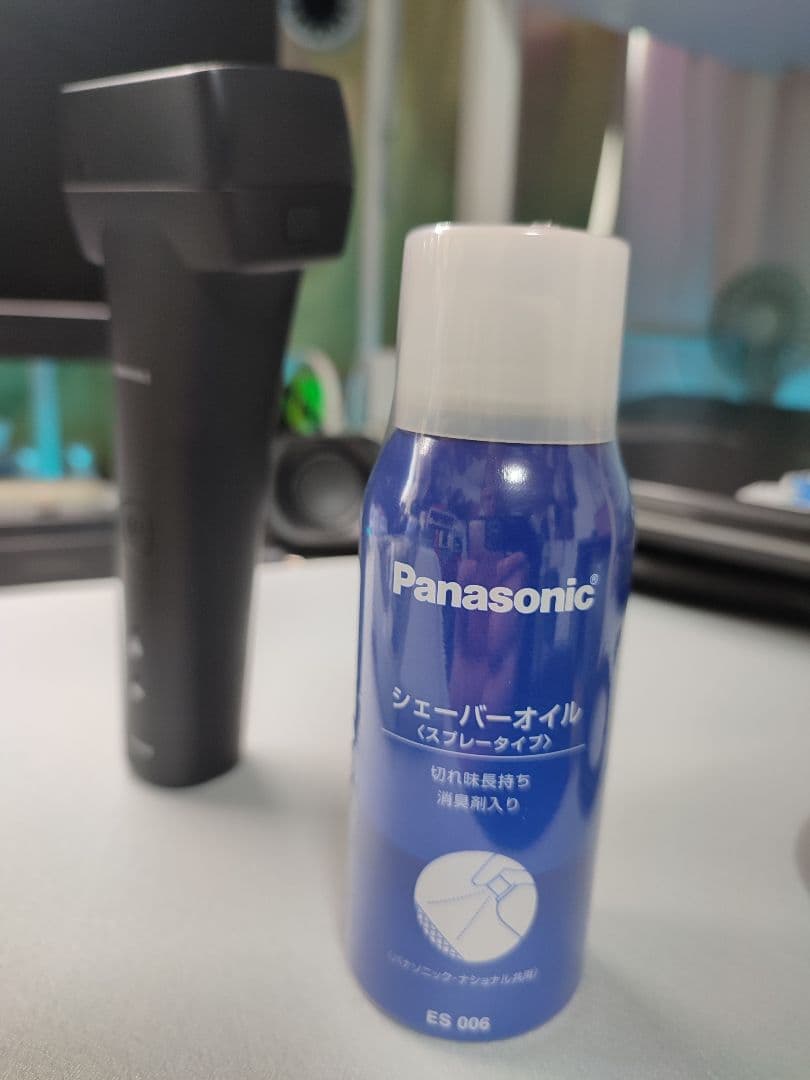 ほぼ新品 IZF-V855W-K 往復式シェーバー 5枚刃 izumi セット