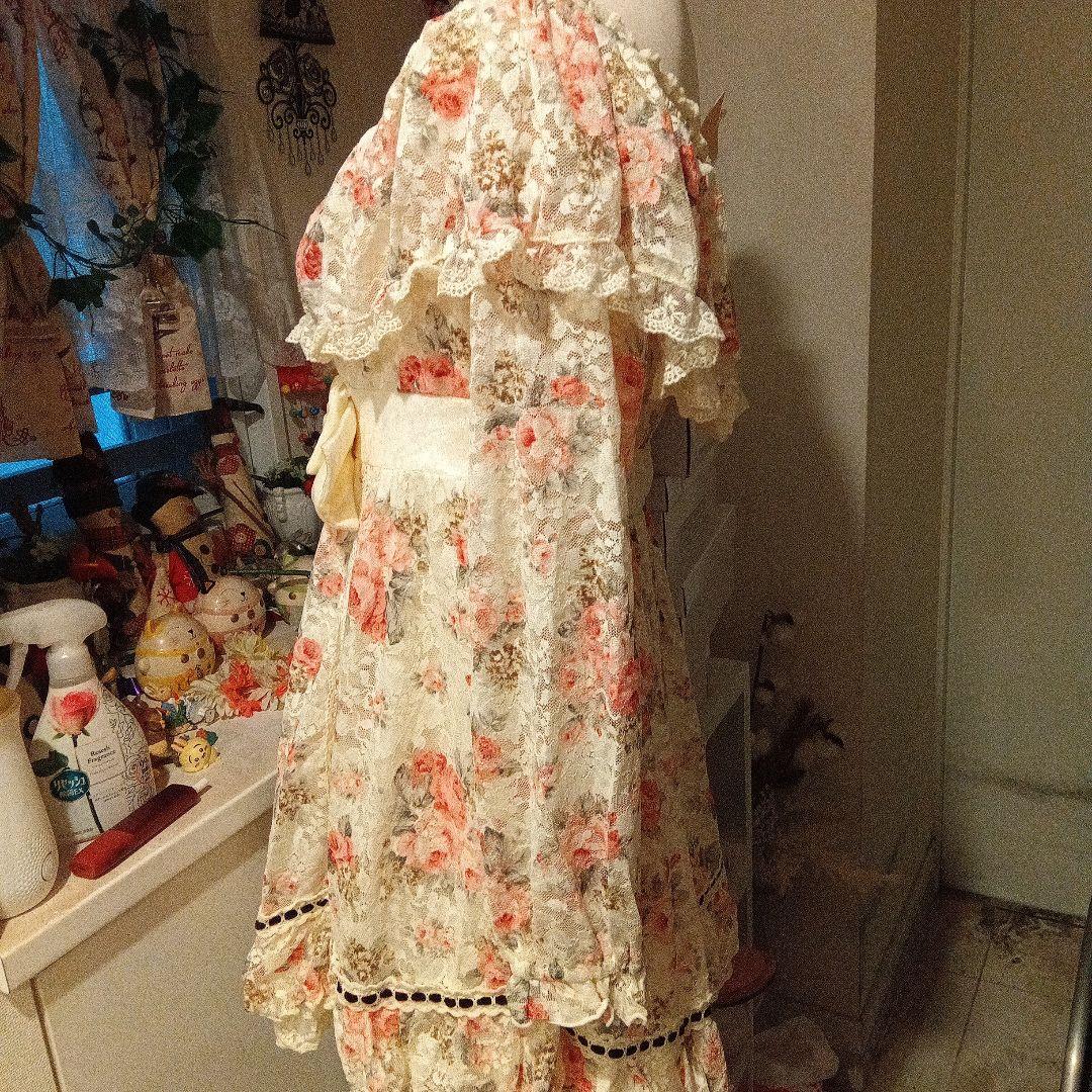 リズリサLIZLISAバラ柄総レースオフショルダーワンピース