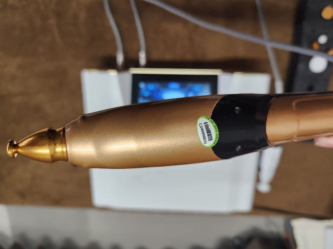 格安、新型プラズマシャワー美顔器 、保証期間残りあり！