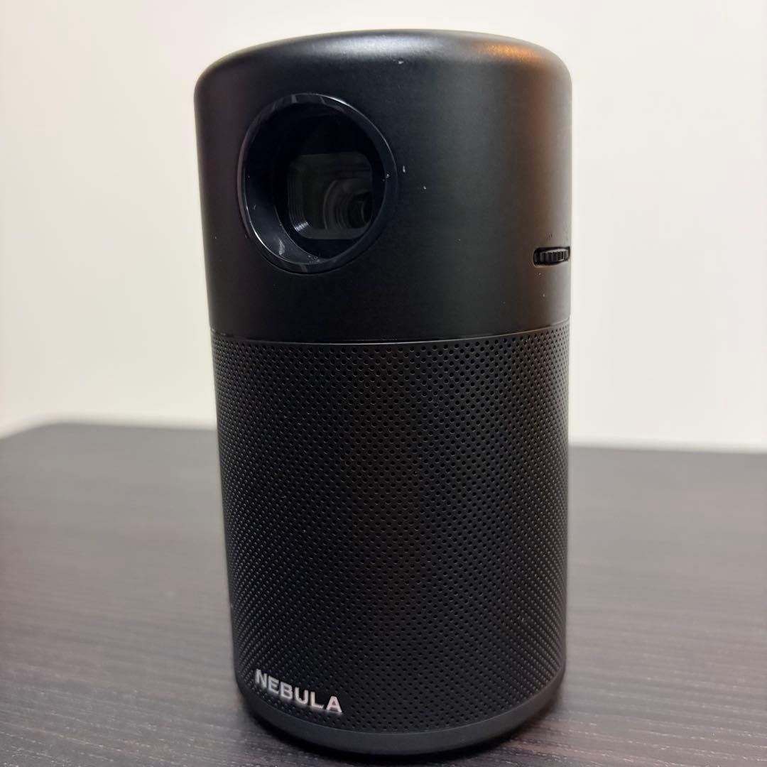NEBULA by ANKER Capsule プロジェクター本体