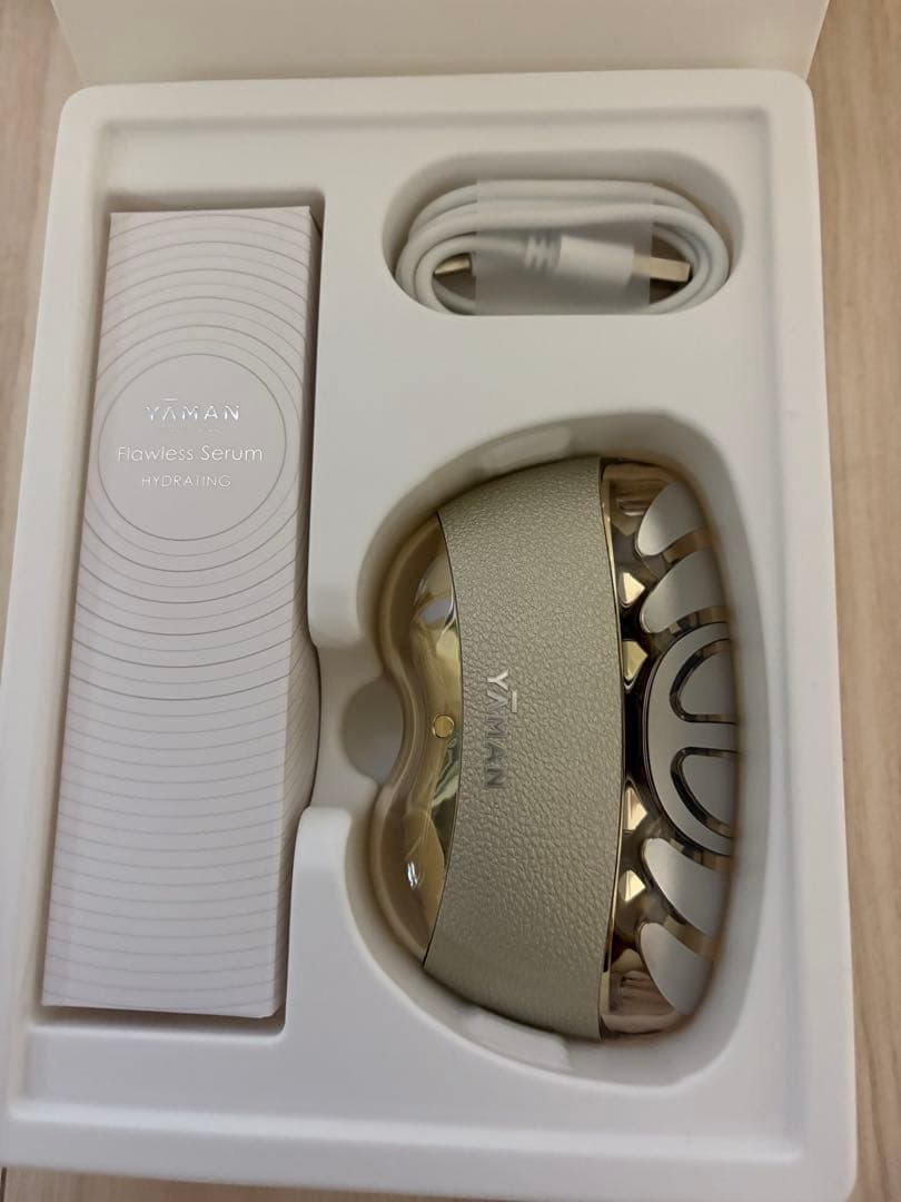 ヤーマン　リフトアップ美顔器　リフトロジー