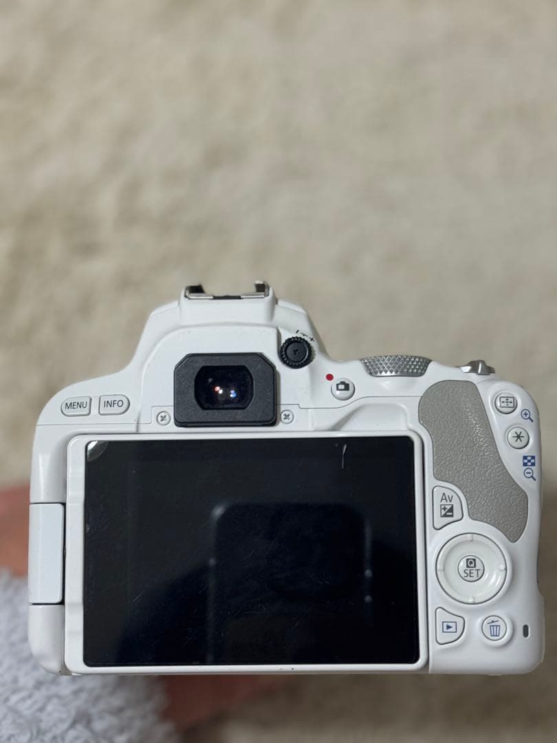 Canon EOS 200d ホワイト Canon Kiss X9の海外モデル