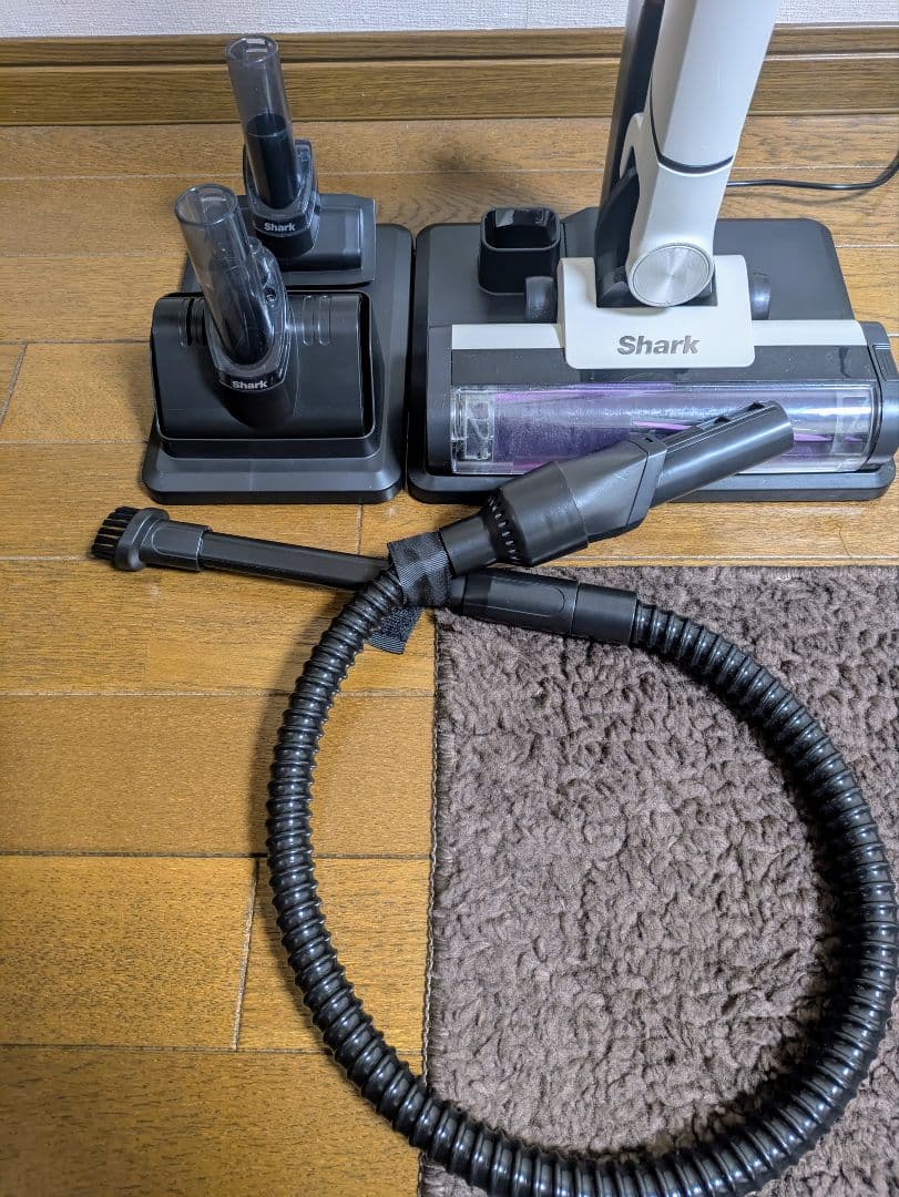 SHARK コードレススティッククリーナー LC200JIV　シャーク