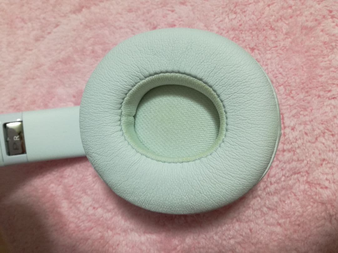 美品!Beatssolo2ヘッドフォン