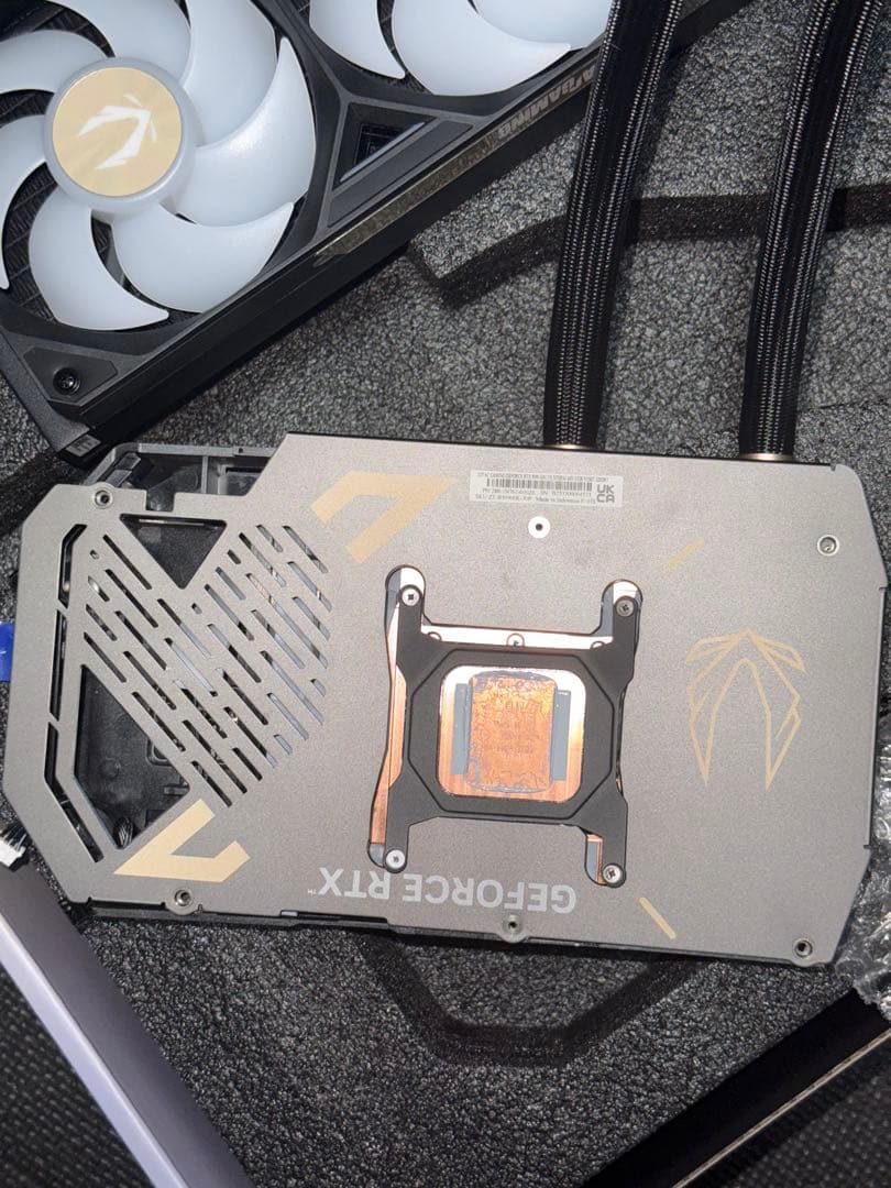 ZOTAC GAMING GeForce RTX 5090 基板（PCB）なし