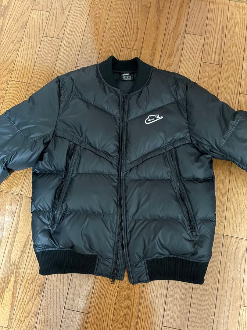 m*o様 Nike ブラック ボンバーダウンジャケット