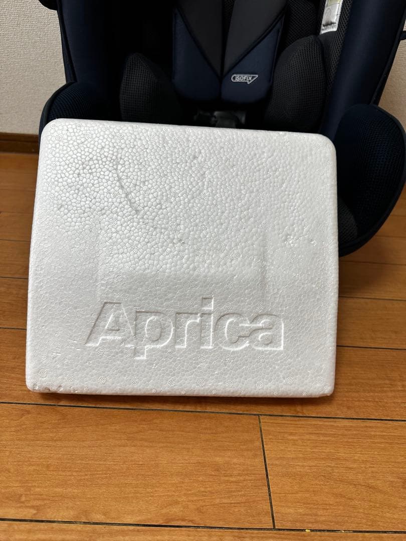 アップリカ　フォームフィット　ISOFIX360°セーフティー　ネイビー