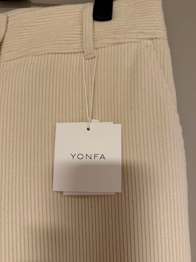 かなちゃん　　YONFA ヨンファ コーデュロイパンツ Sサイズ