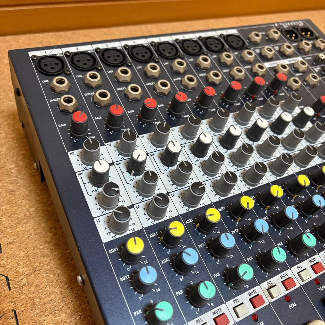 【良品】SOUNDCRAFT EPM8 アナログミキサー 動作品 本体のみ