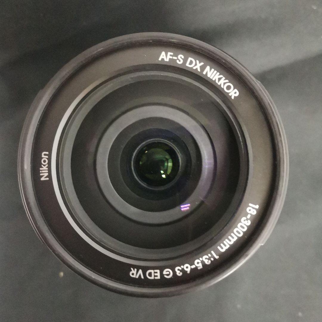 AF-S DX NIKKOR 18-300mm f/3.5-6.3　ジャンク品