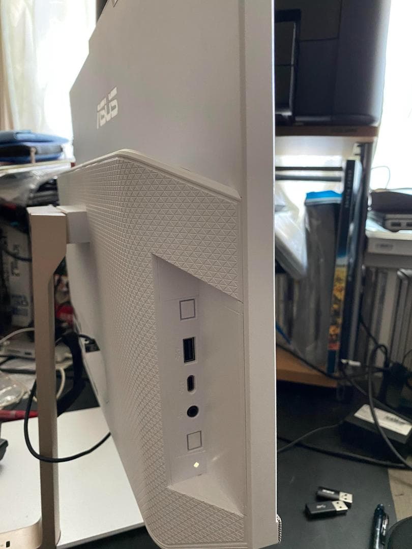 その他 ASUS Zen AiO AMD Ryzen 5 1600U