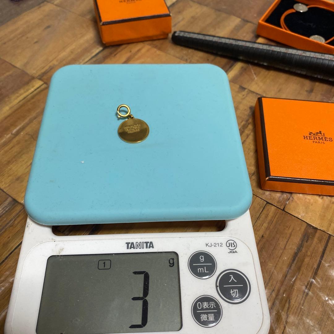 HERMES 円形チャーム 3g