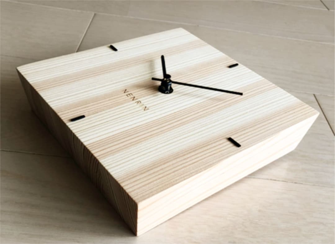 NENRIN SHIMA 縞　時計