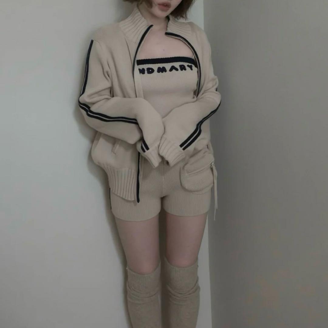 トップス andmary Zoe full zip set up