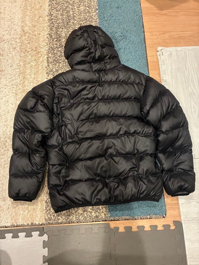 美品　モンベル　ライトアルパインダウンパーカー　収納袋付